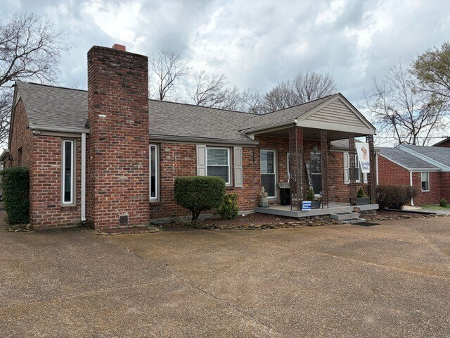 2705 Greystone Rd, Nashville, TN à louer - Photo principale – Image 1 sur 4