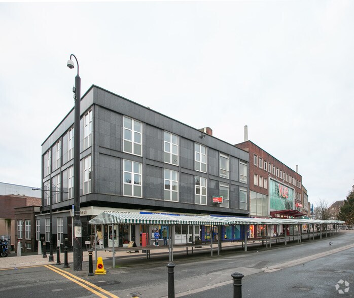 High St, Newcastle Under Lyme à louer - Photo de l’immeuble – Image 1 sur 5
