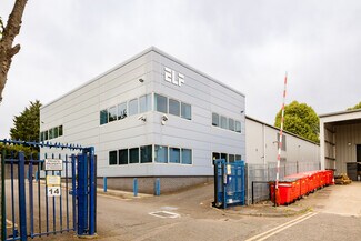Plus de détails pour 14 Rhodes Way, Watford - Industriel/Logistique à vendre