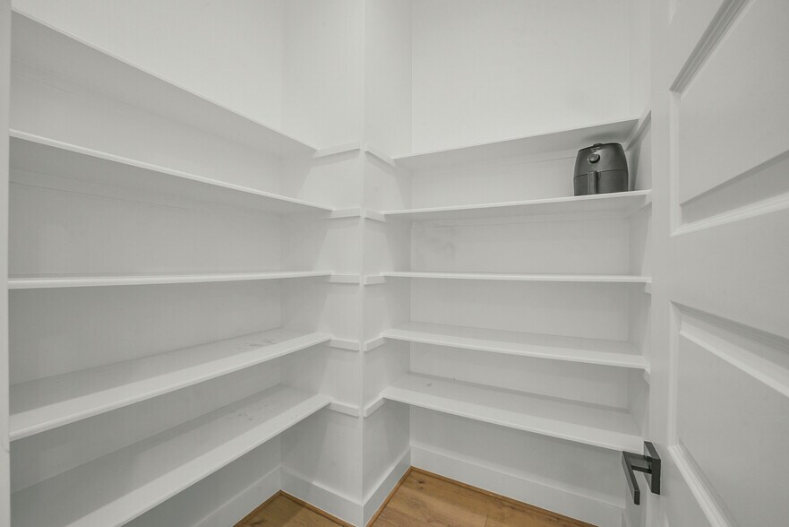 316 Thornton Rd, Houston, TX à vendre - Photo intérieure – Image 3 sur 50