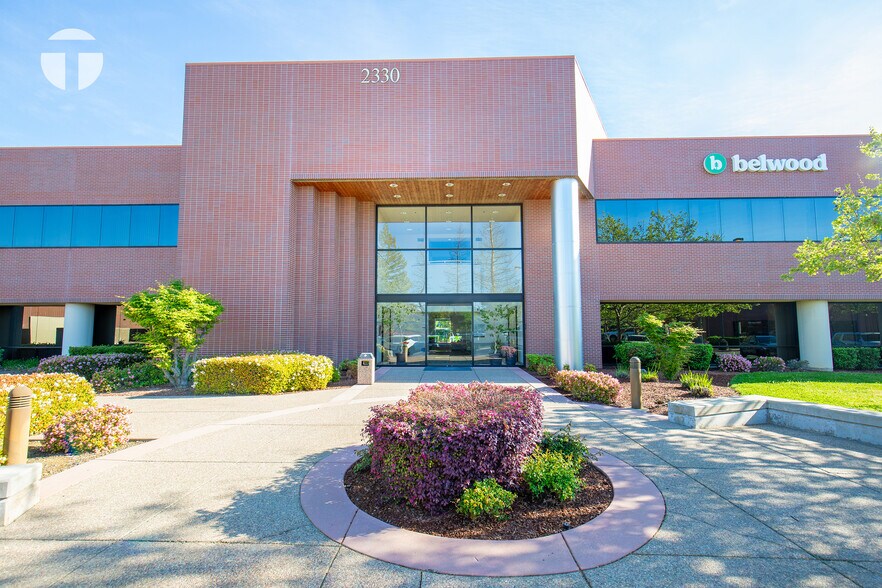 2330 E Bidwell St, Folsom, CA à vendre - Photo de l’immeuble – Image 3 sur 39