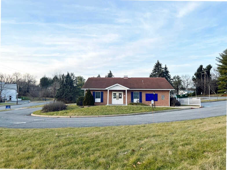 3301 Easton Ave, Bethlehem, PA à louer - Photo principale – Image 1 sur 10