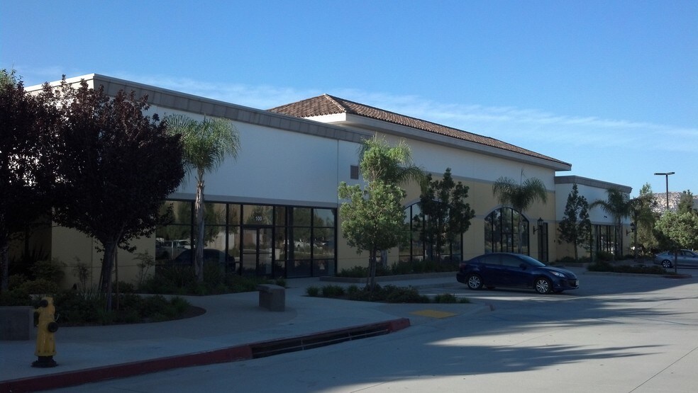 32785 Temecula Pkwy, Temecula, CA à louer - Photo de l’immeuble – Image 2 sur 4
