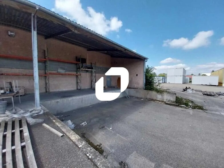 9003 Rue Jean Raymond Marmey, Jonage à vendre - Photo de l’immeuble – Image 3 sur 15