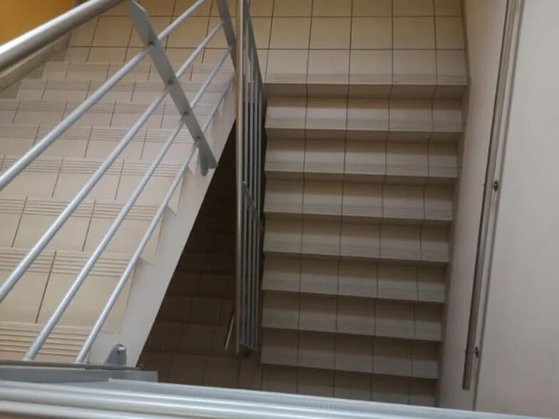 Bureau dans Cergy à louer - Photo de l’immeuble – Image 3 sur 8