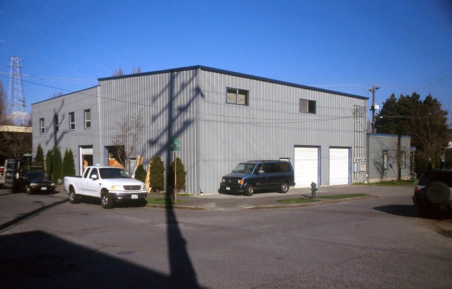 151 Nickerson St, Seattle, WA à louer - Photo de l’immeuble – Image 3 sur 4