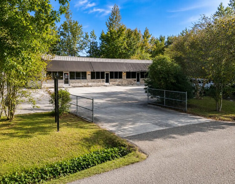 2245 11th St, Mandeville, LA à vendre - Photo de l’immeuble – Image 1 sur 13