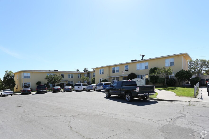 161-166 W Juniper St, Oxnard, CA à vendre - Photo principale – Image 1 sur 11