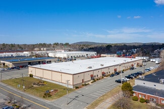 Plus de détails pour 35-55 York Ave, Randolph, MA - Industriel/Logistique à louer