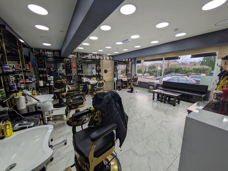 45 Church Rd, Godalming à vendre - Photo intérieure – Image 3 sur 4