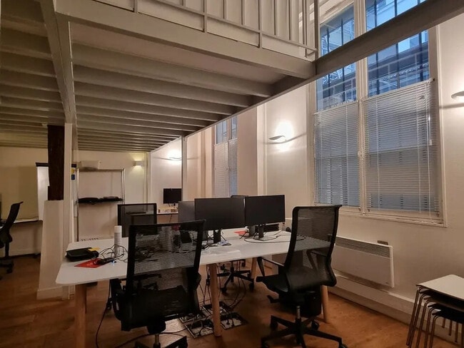 Plus de détails pour Local commercial à louer