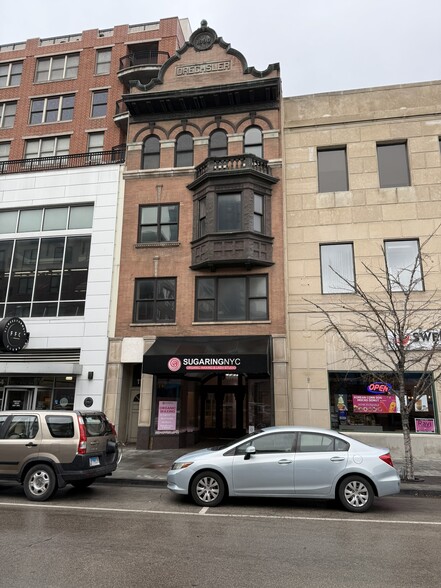 1112 Lake St, Oak Park, IL à vendre - Photo de l’immeuble – Image 1 sur 6