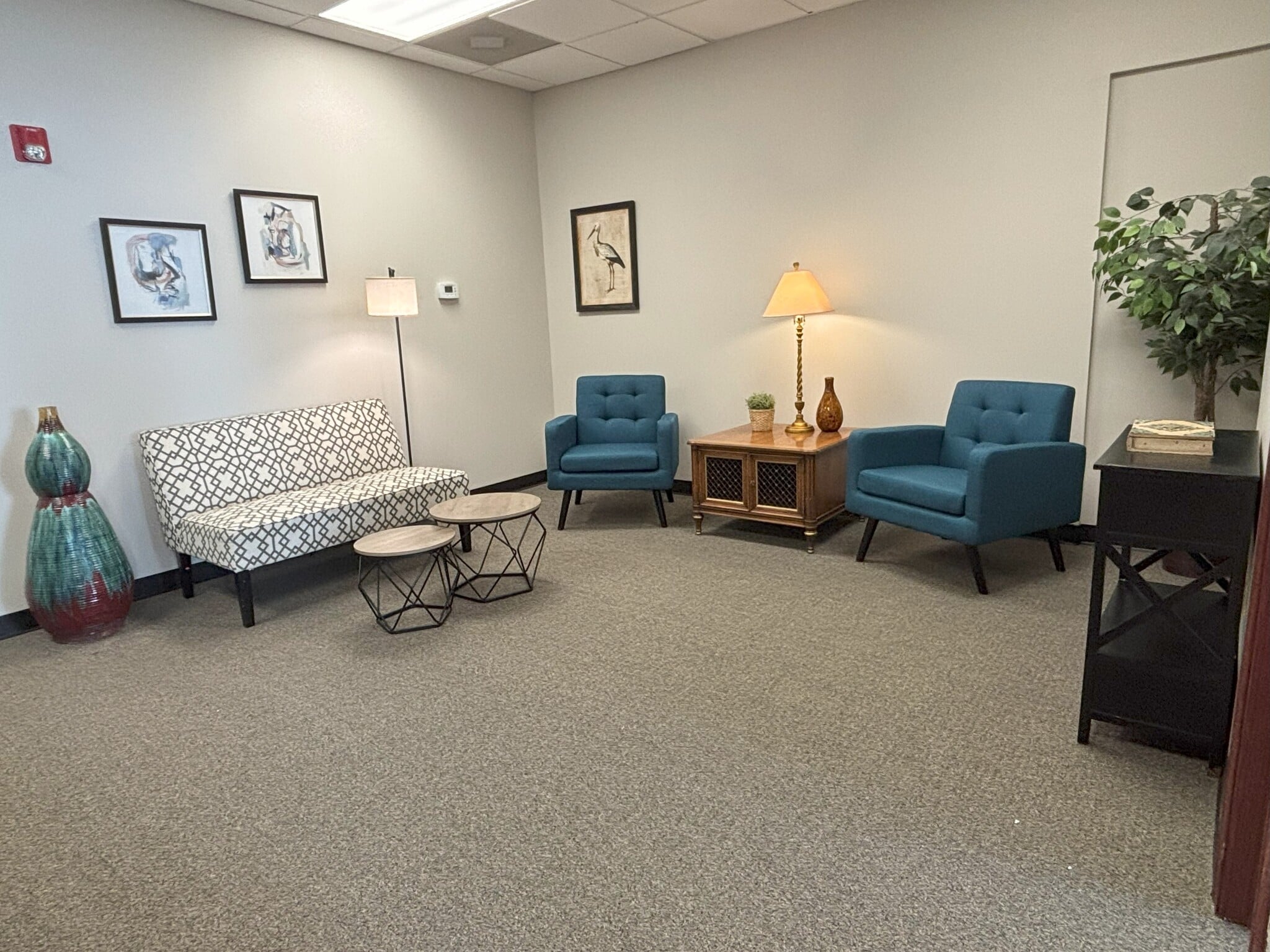 123 W Washington St, Oswego, IL à louer Photo intérieure– Image 1 sur 4