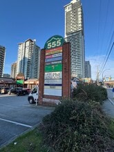 555 Clarke Rd, Coquitlam, BC à louer Photo intérieure– Image 1 sur 9