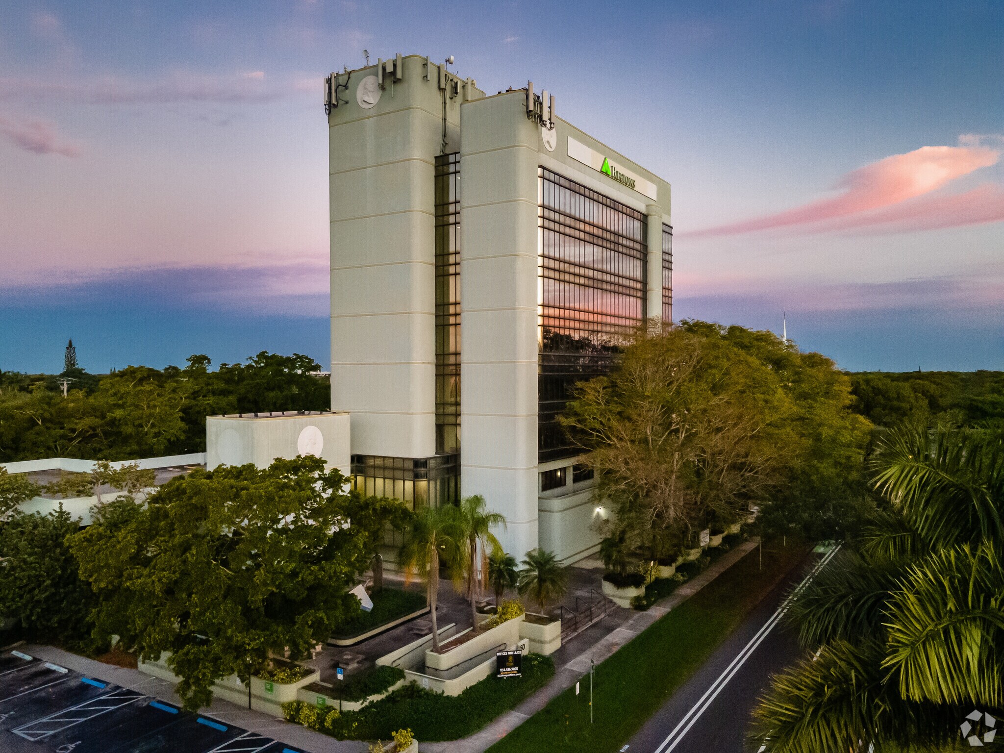 450 N Park Rd, Hollywood, FL à louer Photo de l’immeuble– Image 1 sur 14