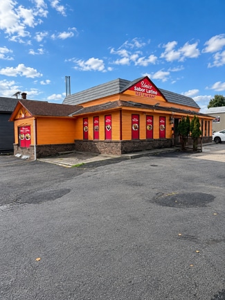 Plus de détails pour 401 W Dominick St, Rome, NY - Local commercial à vendre