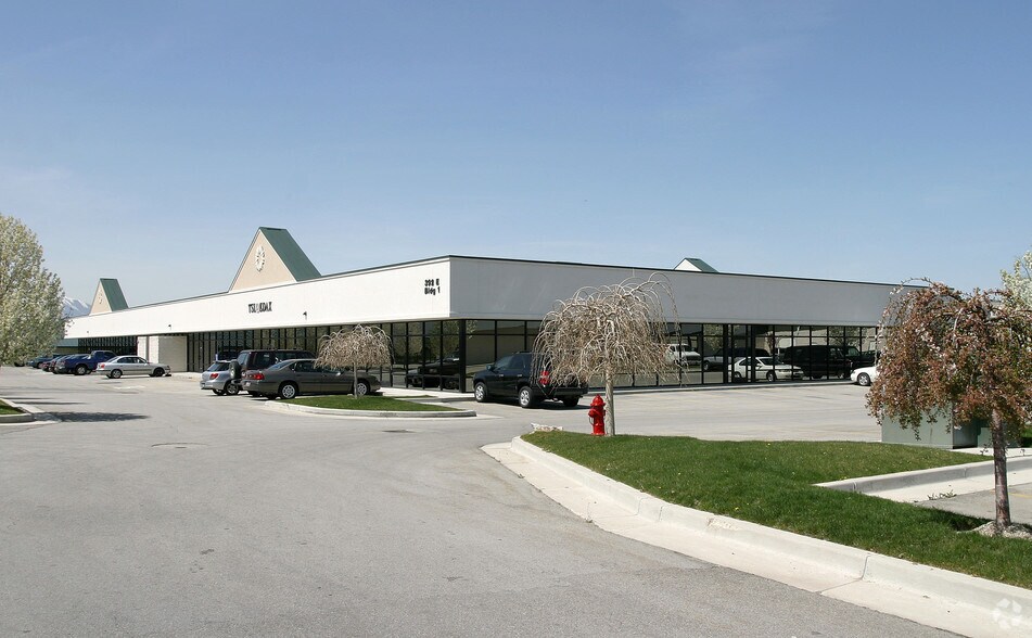 392 E 12300 S, Draper, UT à louer - Photo de l’immeuble – Image 3 sur 16