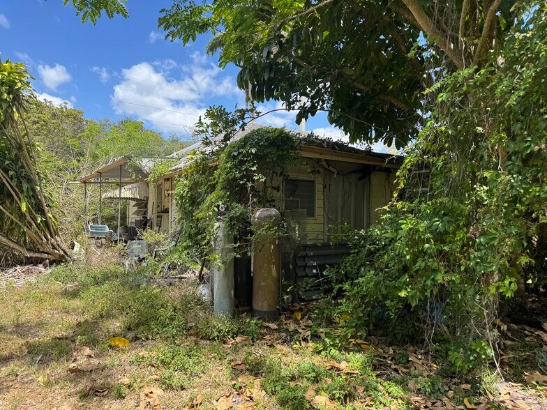 3358 S Jog Rd, Greenacres, FL à vendre - Photo principale – Image 1 sur 18