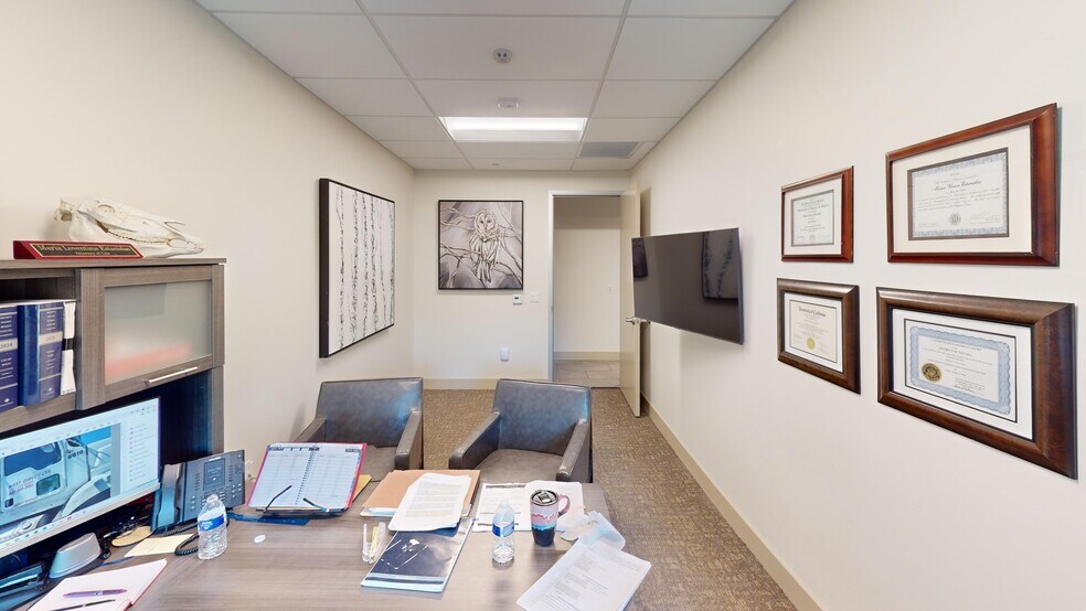 700 S 3rd St, Las Vegas, NV à louer - Photo de l’immeuble – Image 3 sur 11