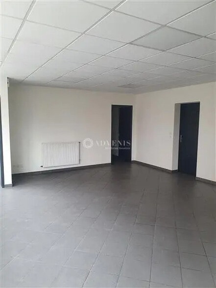 Local d’activités dans Fléville-devant-Nancy à louer - Photo intérieure – Image 2 sur 4