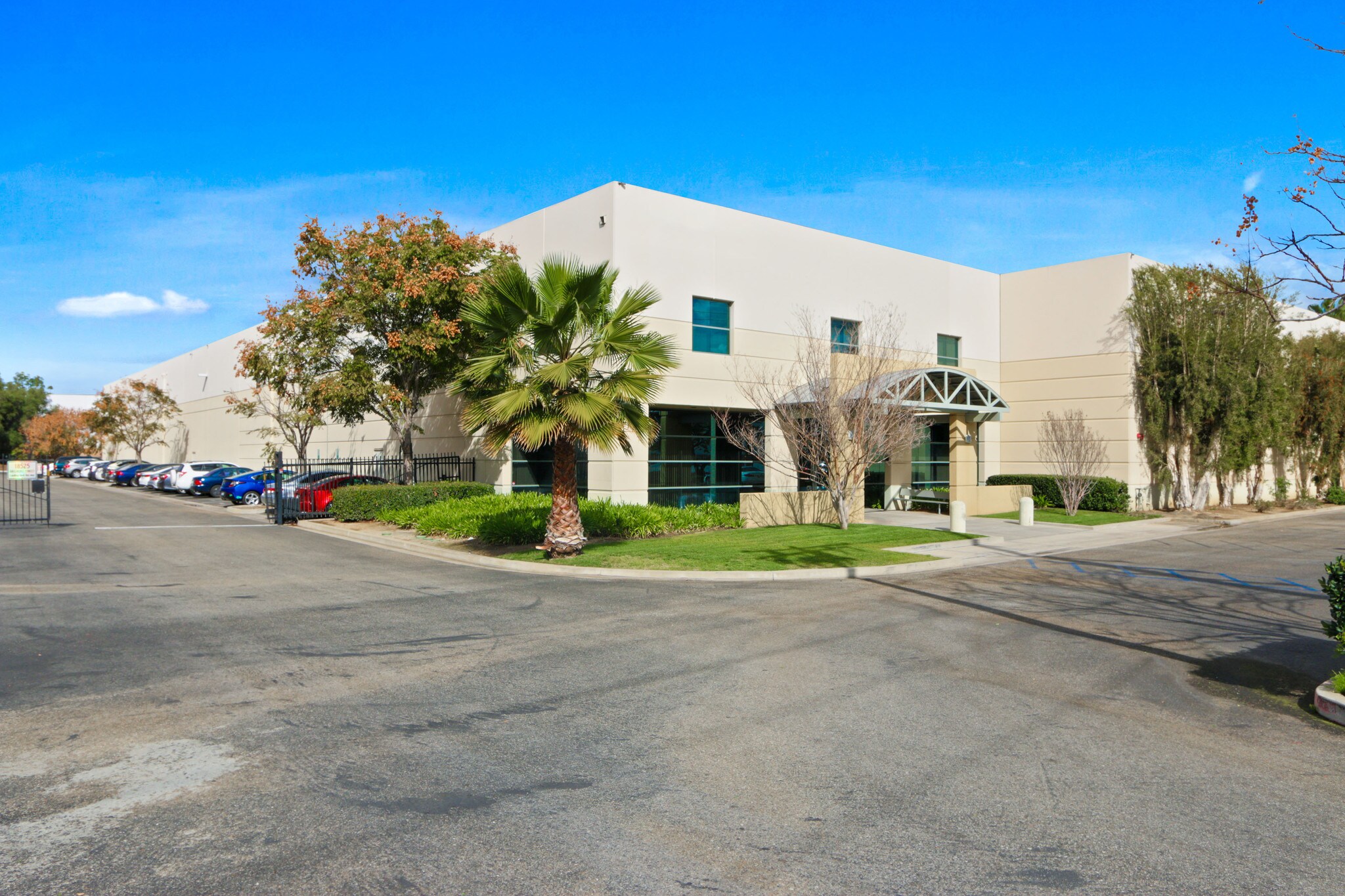 18525 Railroad St, City of Industry, CA à louer Photo de l’immeuble– Image 1 sur 7