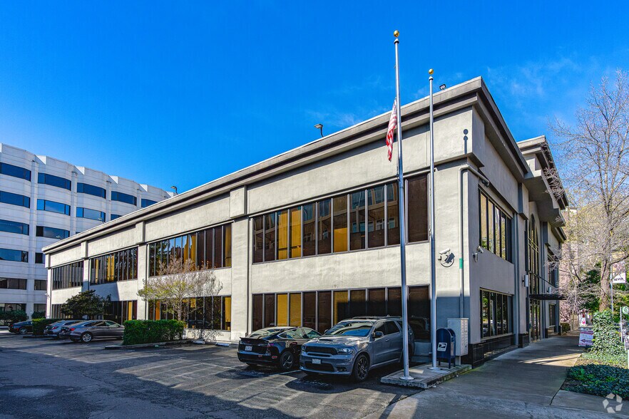 1510 J St, Sacramento, CA à louer - Photo de l’immeuble – Image 1 sur 13