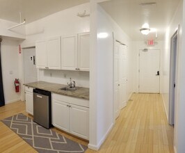 3 W 18th St, Weehawken, NJ à louer Photo intérieure– Image 2 sur 12