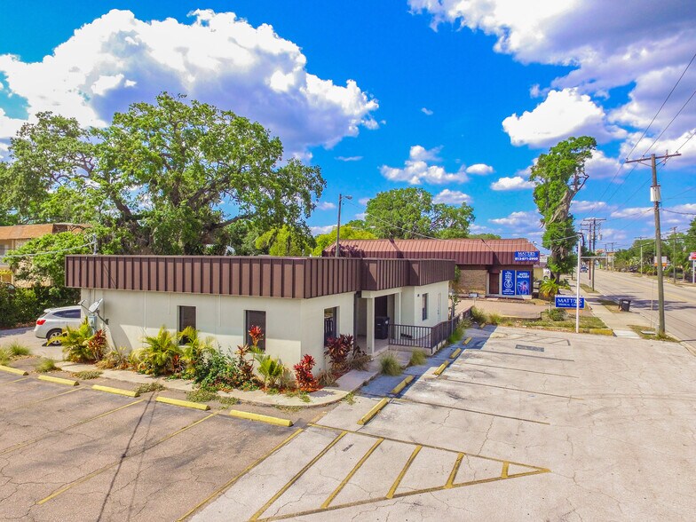 4910 N Armenia Ave, Tampa, FL à louer - Photo de l’immeuble – Image 2 sur 14