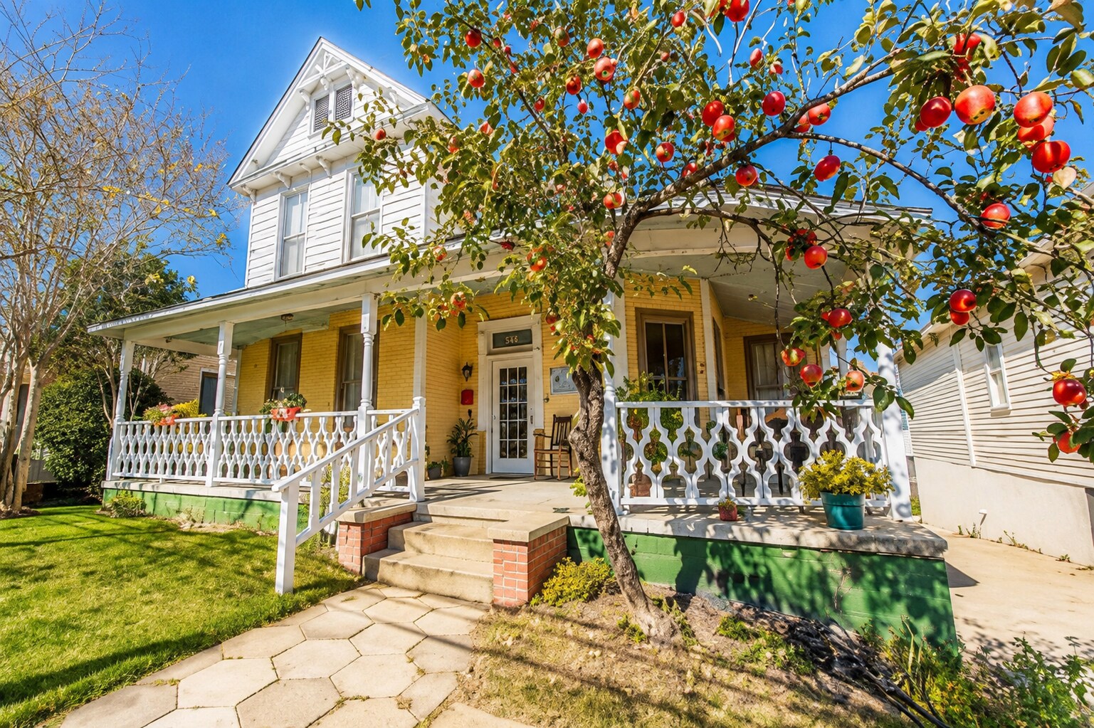 546 Clay St, Montgomery, AL à vendre Photo principale– Image 1 sur 12