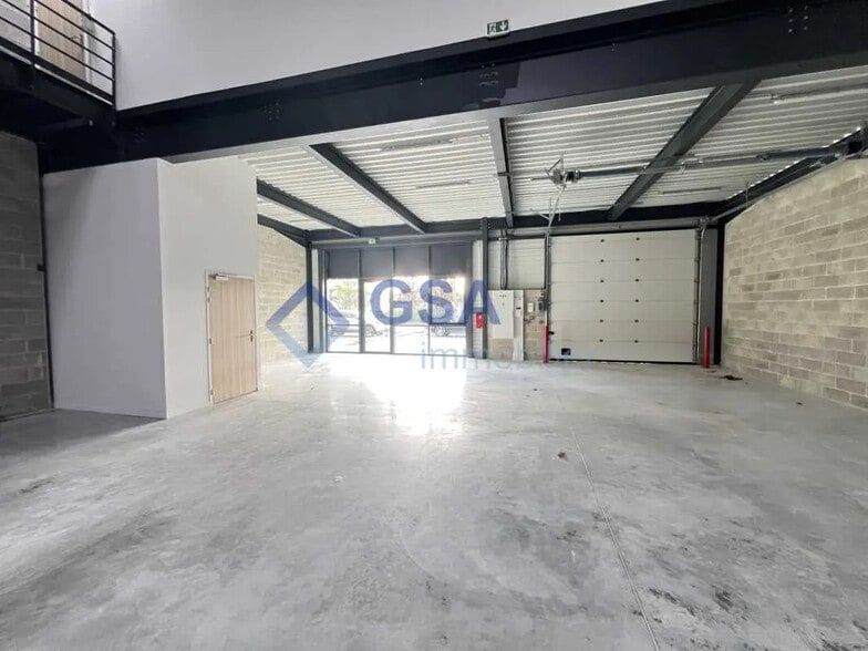 Local d’activités dans Bondoufle à louer - Photo intérieure – Image 2 sur 5