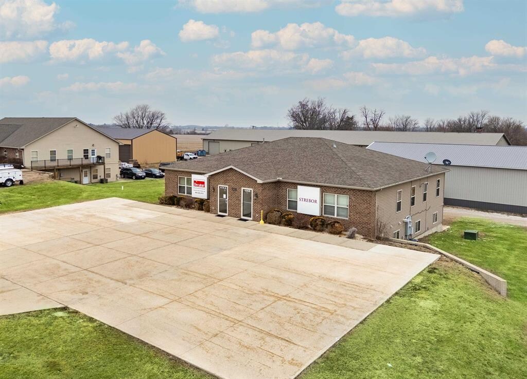 614-616 State Route 116 Hwy, Germantown Hills, IL à vendre Photo principale– Image 1 sur 24