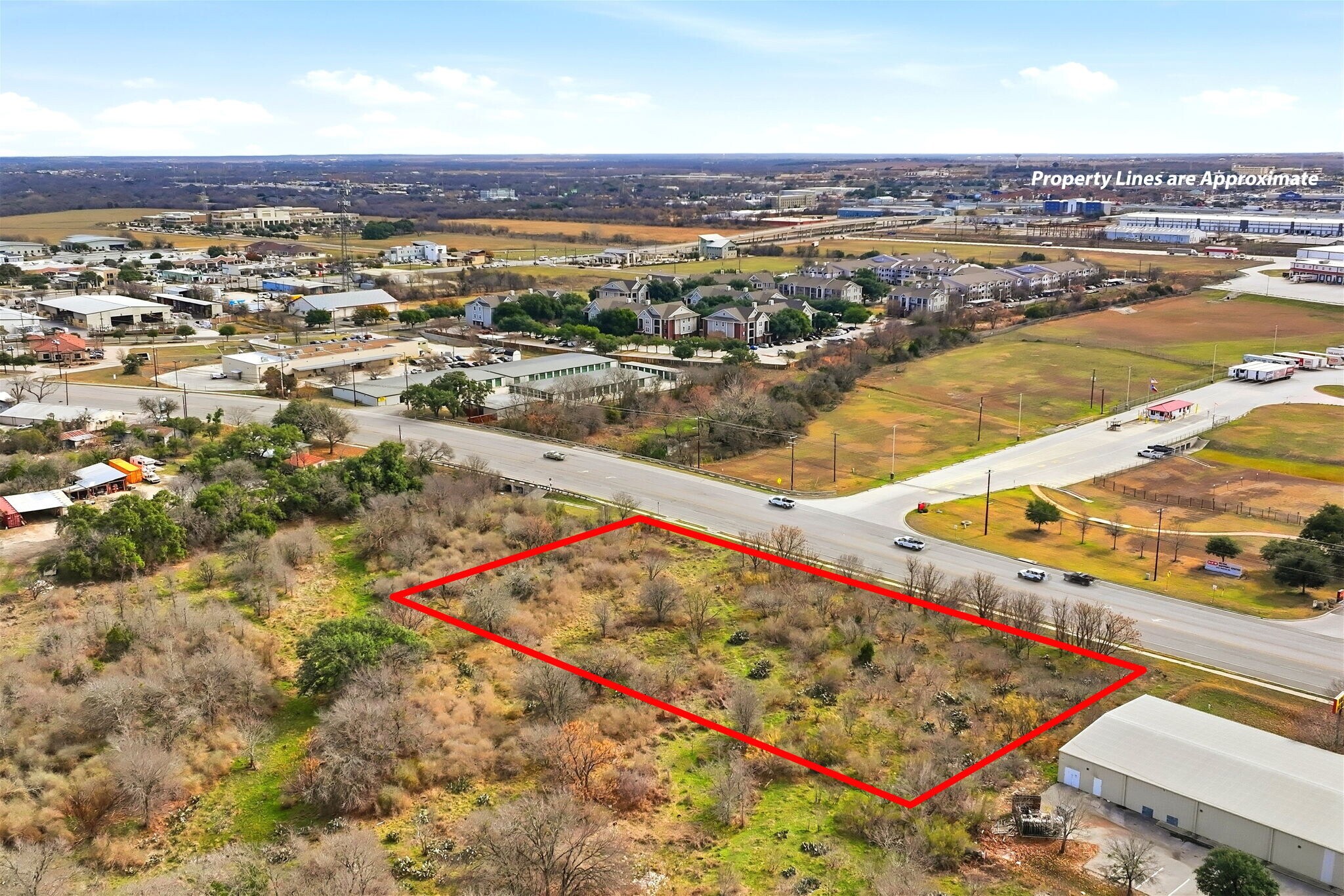 2300 Hunter Rd, San Marcos, TX à vendre Photo principale– Image 1 sur 21