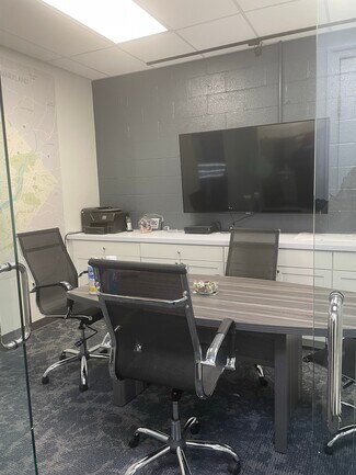 Plus de détails pour 8900 Edgeworth Dr, Capitol Heights, MD - Industriel/Logistique à vendre