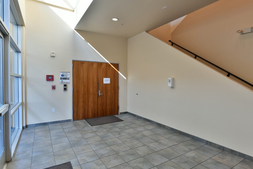 19210 S Vermont Ave, Gardena, CA à vendre - Photo de l’immeuble – Image 3 sur 12
