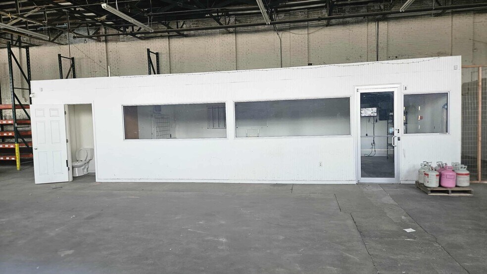 1820 Worcester St, Baltimore, MD à louer - Photo de l’immeuble – Image 3 sur 9