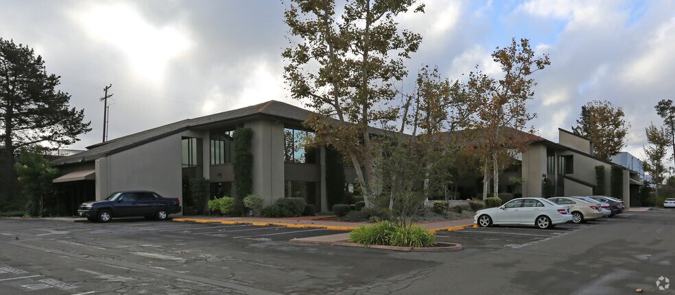 4849 ronson Ct, San Diego, CA à louer - Photo de l’immeuble – Image 1 sur 7