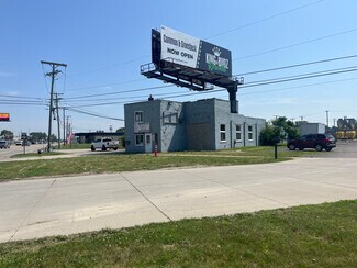 Plus de détails pour 27206 Groesbeck Hwy, Roseville, MI - Industriel/Logistique à vendre