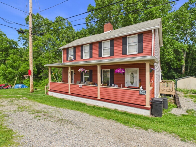 18 Walkers Mill Rd, Carnegie, PA à vendre - Photo principale – Image 1 sur 1