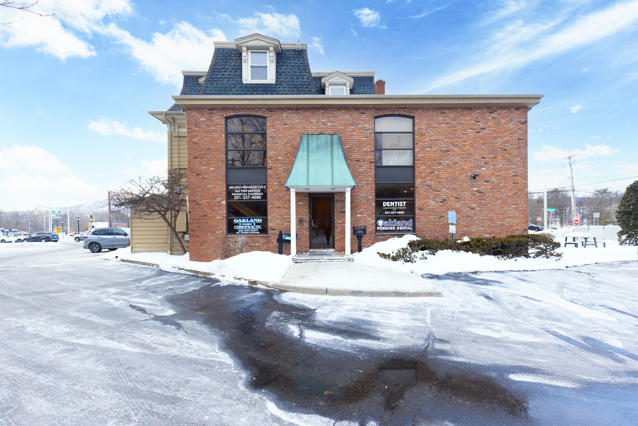 410 Ramapo Valley Rd, Oakland, NJ à louer Photo de l’immeuble– Image 1 sur 14