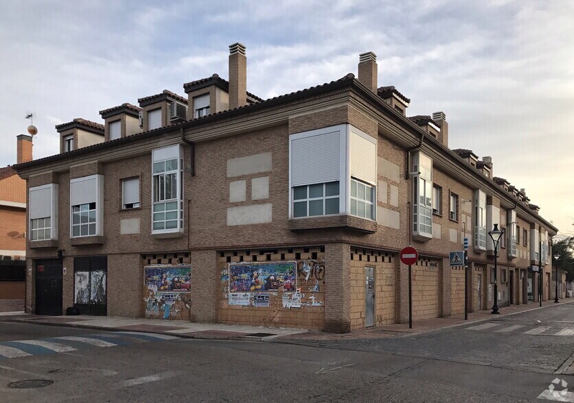 Immeuble residentiel dans Griñón, Madrid à vendre - Photo de l’immeuble – Image 2 sur 2