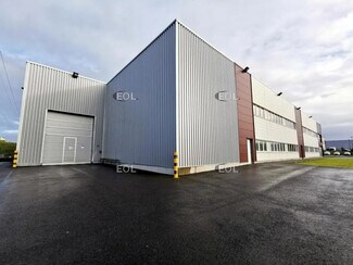 Plus de détails pour Local d'activités à louer