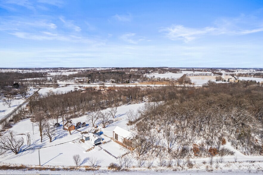3108 Gaston Rd, Madison, WI à vendre - Photo de l’immeuble – Image 3 sur 76