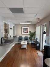 925 Sanders Rd, Cumming, GA à vendre Photo intérieure– Image 2 sur 10