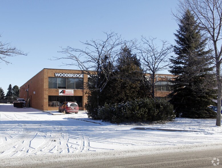 287 Deerhurst Dr, Brampton, ON à louer - Photo de l’immeuble – Image 2 sur 2