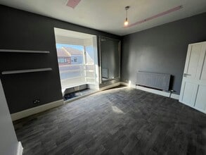 90 Nantwich Rd, Crewe à louer Photo intérieure– Image 1 sur 2