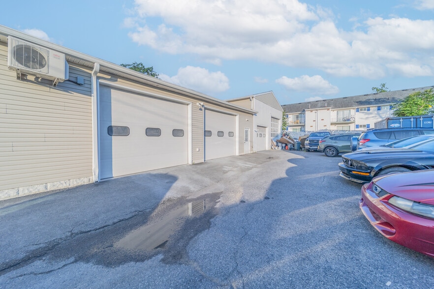 79 Hooker St, Jamesburg, NJ à vendre - Photo principale – Image 1 sur 10