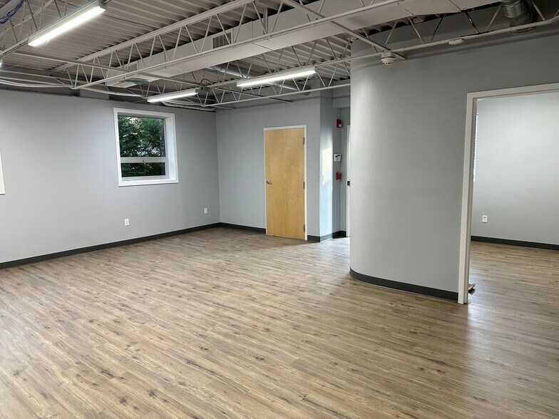 53 Hancock St, Stratford, CT à louer - Photo de l’immeuble – Image 3 sur 17