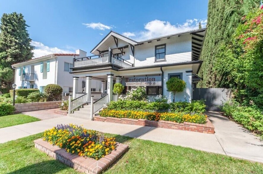 339 Cajon St, Redlands, CA à louer - Photo de l’immeuble – Image 2 sur 20