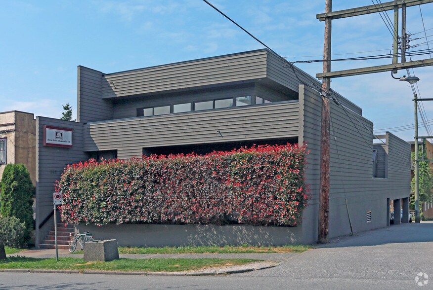 141 E 7th Ave, Vancouver, BC à vendre - Photo principale – Image 1 sur 2