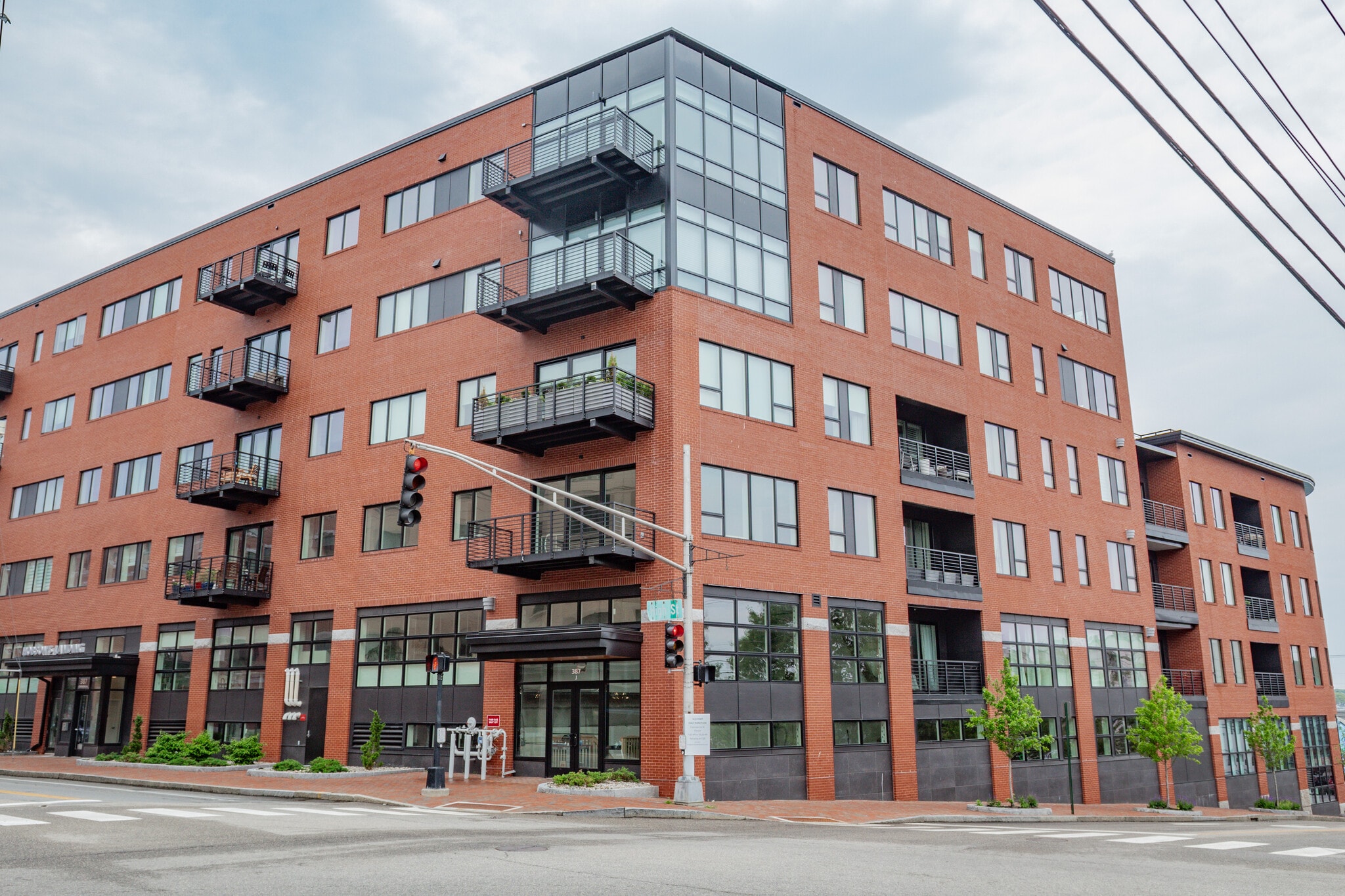 383 Commercial St, Portland, ME à louer Photo de l’immeuble– Image 1 sur 6